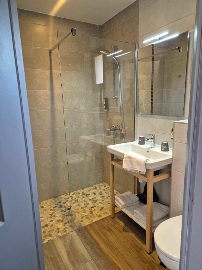 Logis Hotel Le Mistral - Restaurant - Montelimar Sud Chateauneuf-du-Rhone