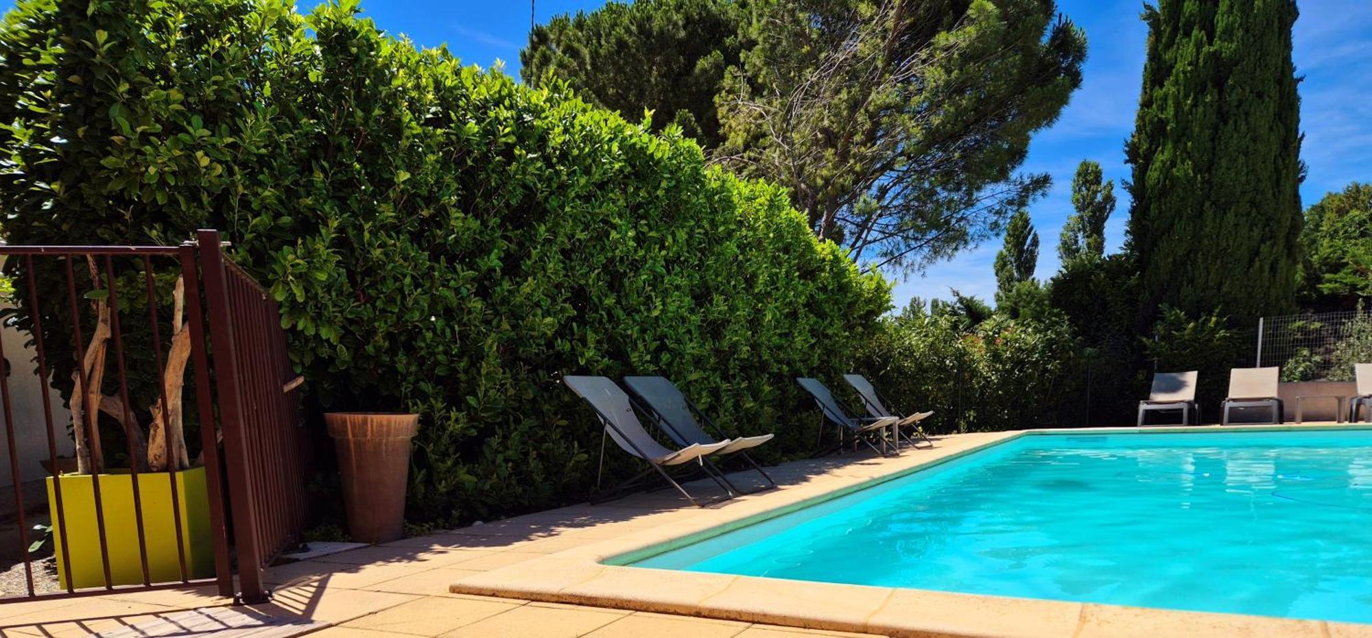 Logis Le Mistral - Montélimar Sud Hotel Châteauneuf-du-Rhône